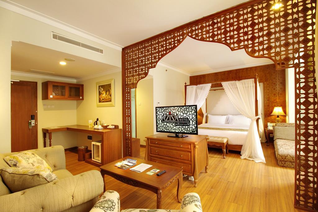 Aziza Syariah Hotel Solo By Horison Room photo